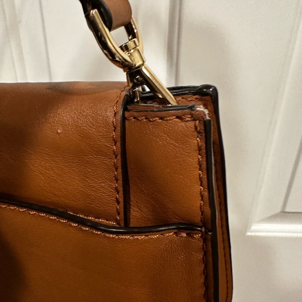 Classic Michael Kors Leather Purse - Picture 8 of 8